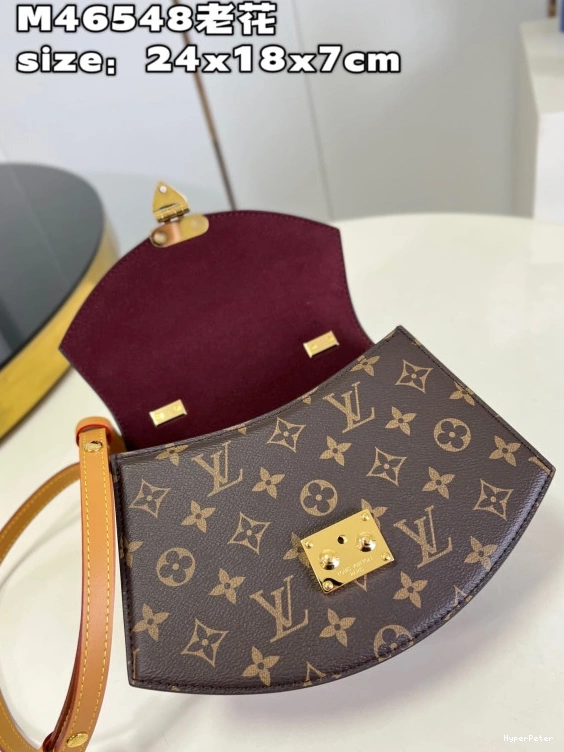 LOUIS VUITTON Tilsitt 0816